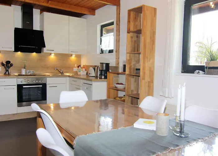 Blockhaus, بيت للعطل *